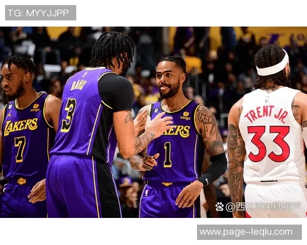 伊曼纽尔奎克利的崛起之路：从新秀到球队核心的成长历程